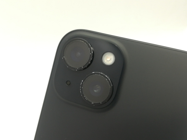 中古】Apple 国内版 【SIMフリー】 iPhone 15 256GB ブラック MTMN3J/A