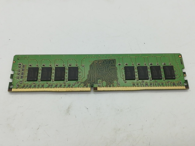 【中古】DDR4 16GB PC4-25600(DDR4-3200)【デスクトップPC用】【秋葉2号】保証期間１週間_1