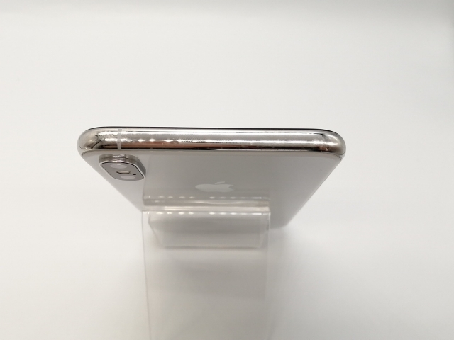 中古】Apple docomo 【SIMロック解除済み】 iPhone XS Max 64GB 