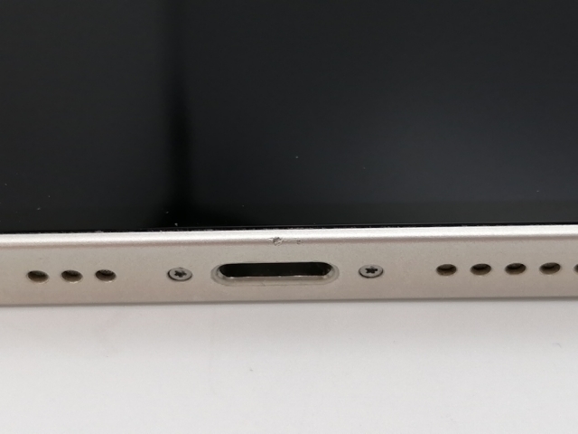 【中古】Apple au 【SIMロック解除済み】 iPhone 12 64GB ホワイト MGHP3J/A【三宮センター】保証期間１ヶ月【ランクB】_8
