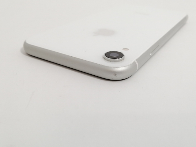 iPhone XR 64GB SIMロックありdocomoホワイト iPhoneXR ホワイト 64GB