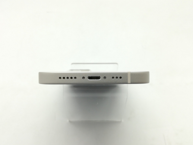 【中古】Apple docomo 【SIMフリー】 iPhone 13 128GB スターライト MLND3J/A【広島】保証期間１ヶ月【ランクC】_5