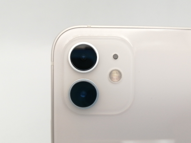 【中古】Apple UQmobile 【SIMロック解除済み】 iPhone 12 64GB ホワイト MGHP3J/A【広島本通】保証期間１ヶ月【ランクB】_6