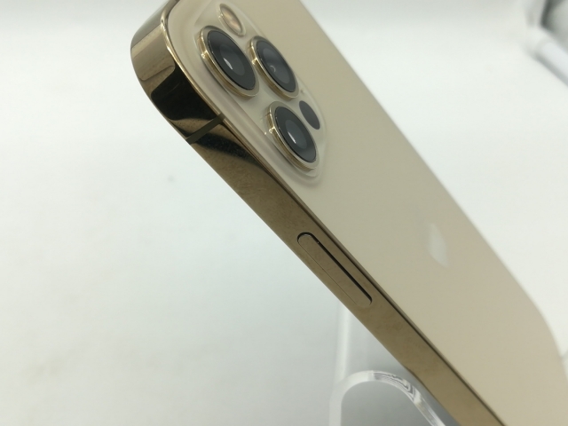 中古】Apple au 【SIMロック解除済み】 iPhone 12 Pro 128GB