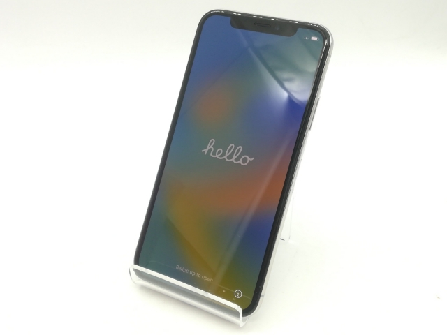 中古】Apple au 【SIMロック解除済み】 iPhone XS 64GB シルバー