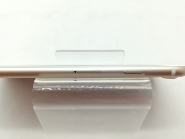 中古】Apple docomo 【SIMロック解除済み】 iPhone 7 32GB