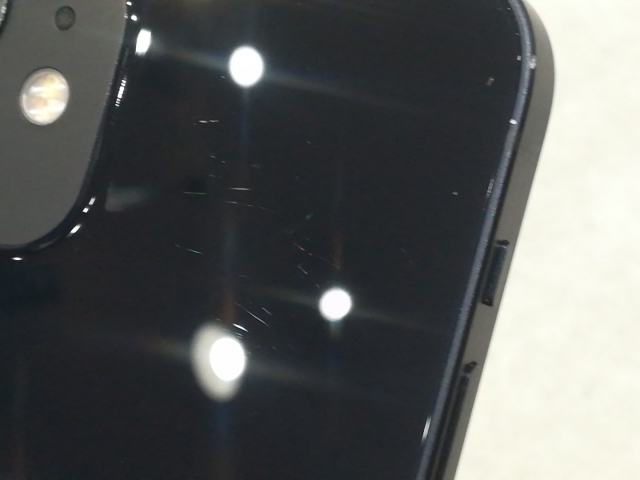 【中古】Apple SoftBank 【SIMロック解除済み】 iPhone 12 128GB ブラック MGHU3J/A【広島】保証期間１ヶ月【ランクC】_8