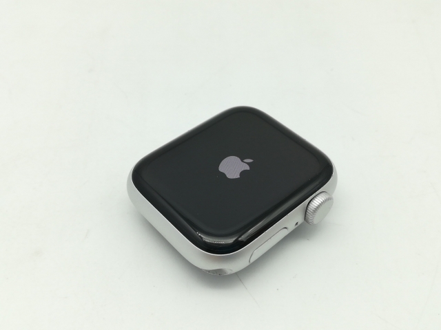 【中古】Apple Apple Watch SE2 40mm GPS シルバーアルミニウムケース/ストームブルースポーツバンド (S/M) MRE13J/A【広島】保証期間１ヶ月【ランクB】