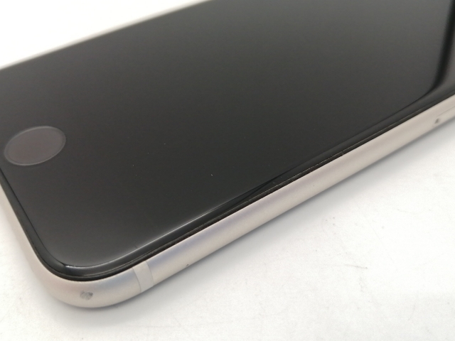 【中古】【赤ロム保証あり】Apple au 【SIMフリー】 iPhone SE（第3世代） 128GB スターライト MMYG3J/A【広島本通】保証期間１ヶ月【ランクB】_7