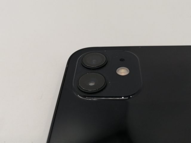 【中古】Apple docomo 【SIMロック解除済み】 iPhone 12 64GB ブラック MGHN3J/A【広島本通】保証期間１ヶ月【ランクB】