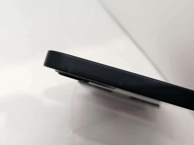 【中古】Apple docomo 【SIMロック解除済み】 iPhone 12 64GB ブラック MGHN3J/A【広島本通】保証期間１ヶ月【ランクB】