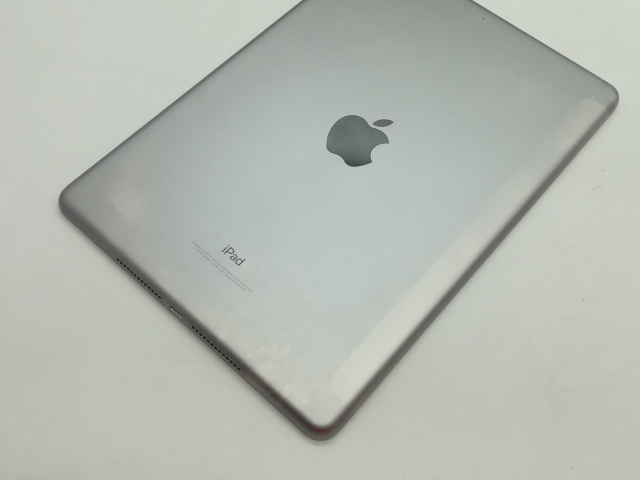 【中古】Apple 【Wi-Fi】 iPad（第6世代/2018） 32GB スペースグレイ MR7F2J/A【広島】保証期間１ヶ月【ランクC】_7