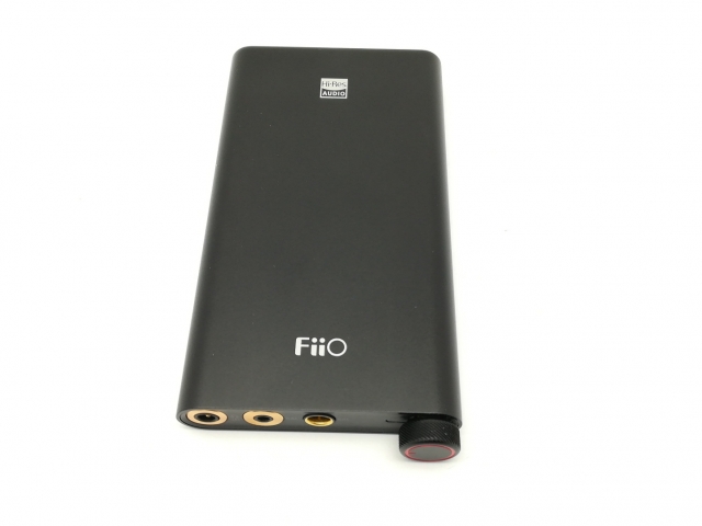 (お取り寄せ) Rhapsodio　RSD DAC Dongle USB-C to 3.5mm ラプソディオ 変換ケーブル ドングル USB DAC ヘッドホンアンプ Type-C (送料無料) お取り寄せ) Rhapsodio RSD DAC Dongle USB-C to 3.5mm ラプソディオ