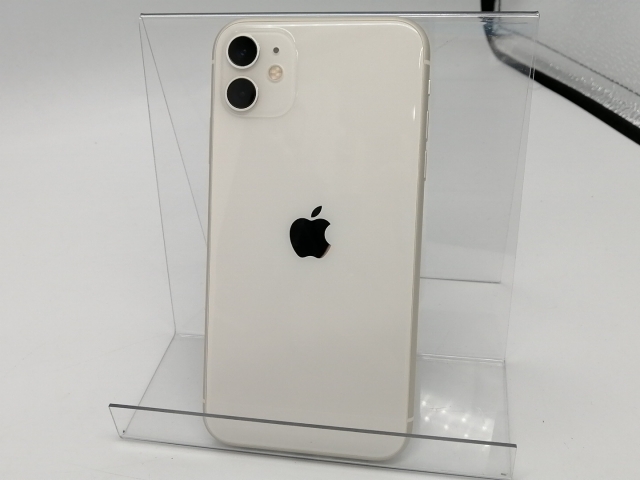 iPhone 11 ホワイト 128 GB docomo iPhone 11 ホワイト 128 GB docomo