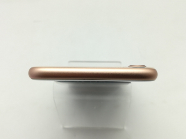 【中古】Apple SoftBank 【SIMロックあり】 iPhone 8 64GB ゴールド MQ7A2J/A【広島】保証期間１ヶ月【ランクB】_2