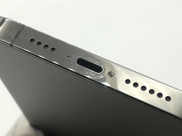 【中古】Apple au 【SIMフリー】 iPhone 13 Pro Max 128GB グラファイト MLJ43J/A【三宮センター】保証期間１ヶ月【ランクC】_6