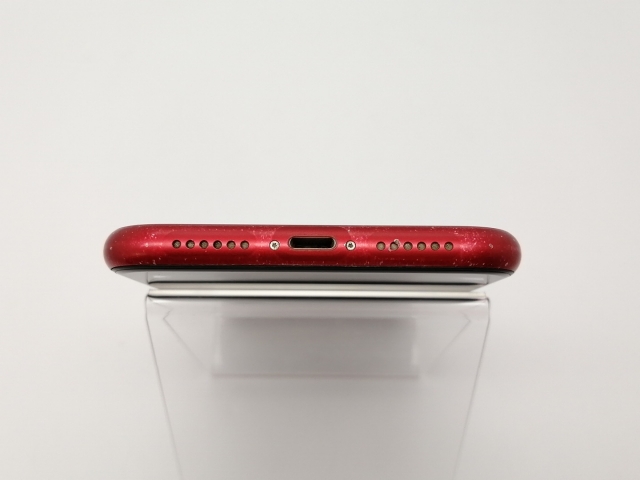 【中古】Apple docomo 【SIMロック解除済み】 iPhone XR 64GB (PRODUCT)RED MT062J/A【三宮センター】保証期間１ヶ月【ランクC】_4