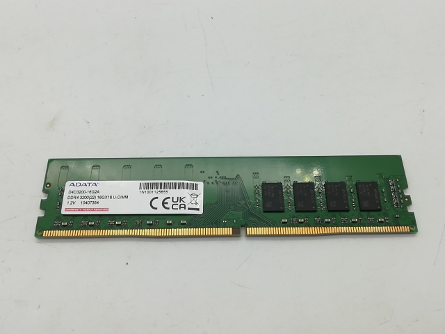 【中古】DDR4 16GB PC4-25600(DDR4-3200)【デスクトップPC用】【秋葉2号】保証期間１週間