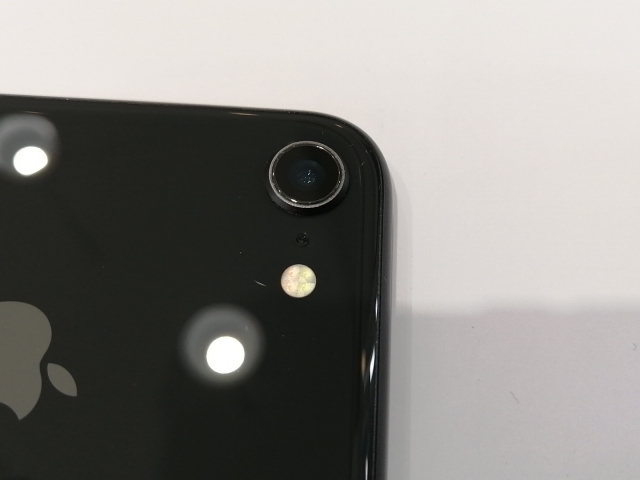 中古】Apple SoftBank 【SIMロック解除済み】 iPhone 8 64GB スペース