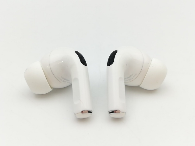 【中古】Apple AirPods Pro 第2世代（2022/Lightning） MQD83J/A【熊本】保証期間１ヶ月_4