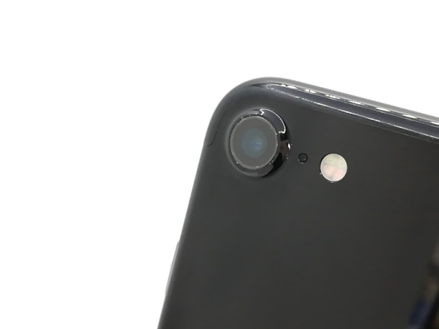 中古】Apple au 【SIMロック解除済み】 iPhone 7 128GB ジェット 