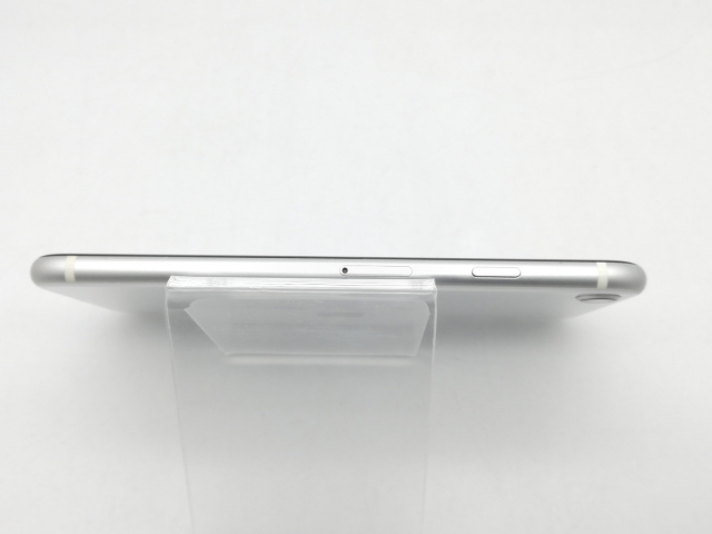 【中古】Apple au 【SIMロック解除済み】 iPhone SE（第2世代） 64GB ホワイト MHGQ3J/A（後期型番）【鹿児島中町】保証期間１ヶ月【ランクC】_3