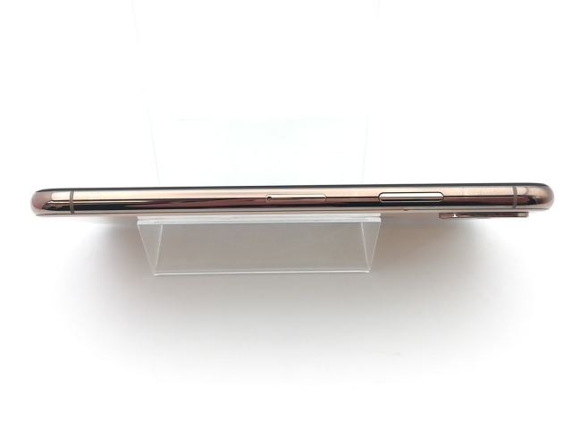 中古】Apple docomo 【SIMロック解除済み】 iPhone XS 64GB ゴールド
