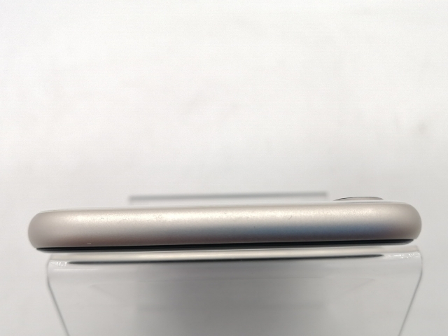 【中古】【赤ロム保証あり】Apple SoftBank 【SIMフリー】 iPhone SE（第3世代） 128GB スターライト MMYG3J/A【熊本】保証期間１ヶ月【ランクB】_2