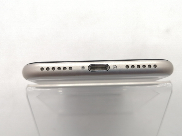 【中古】【赤ロム保証あり】Apple SoftBank 【SIMフリー】 iPhone SE（第3世代） 128GB スターライト MMYG3J/A【熊本】保証期間１ヶ月【ランクB】_3