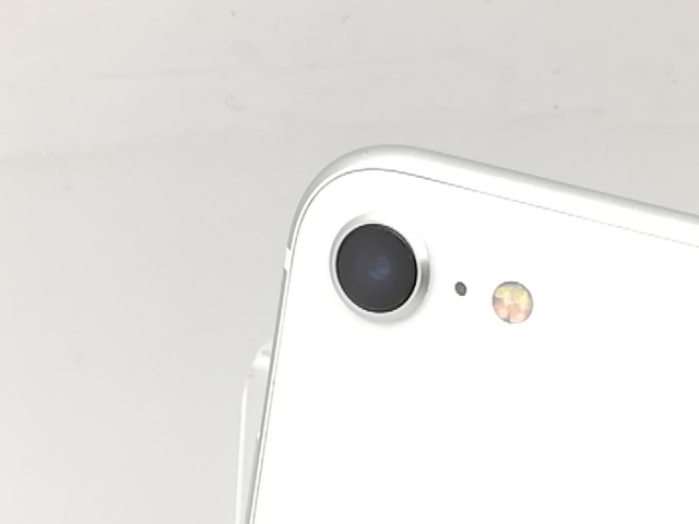 【中古】Apple au 【SIMロック解除済み】 iPhone SE（第2世代） 64GB ホワイト MHGQ3J/A（後期型番）【熊本】保証期間１ヶ月【ランクC】_6