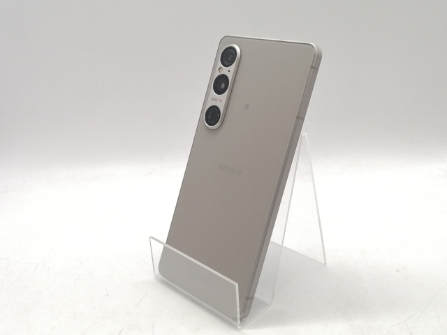 【中古】SONY docomo 【SIMフリー】 Xperia 1 VI プラチナシルバ− 12GB 256GB SO-51E【熊本】保証期間１ヶ月【ランクB】