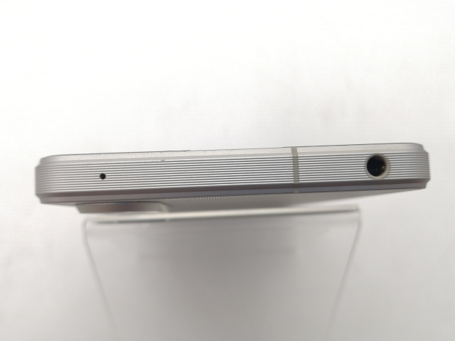 【中古】SONY docomo 【SIMフリー】 Xperia 1 VI プラチナシルバ− 12GB 256GB SO-51E【熊本】保証期間１ヶ月【ランクB】_2