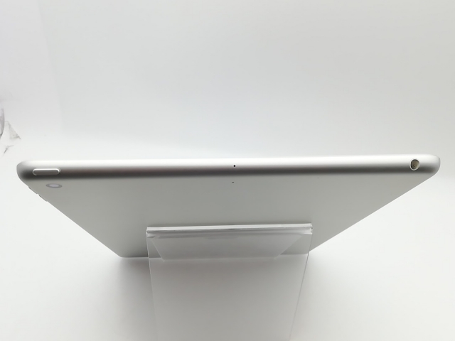 中古】Apple 【Wi-Fi】 iPad（第8世代/2020） 32GB シルバー MYLA2J/A