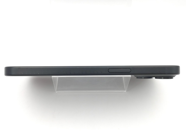 【中古】【赤ロム保証あり】Apple au 【SIMフリー】 iPhone 15 256GB ブラック MTMN3J/A【熊本】保証期間１ヶ月【ランクB】_4
