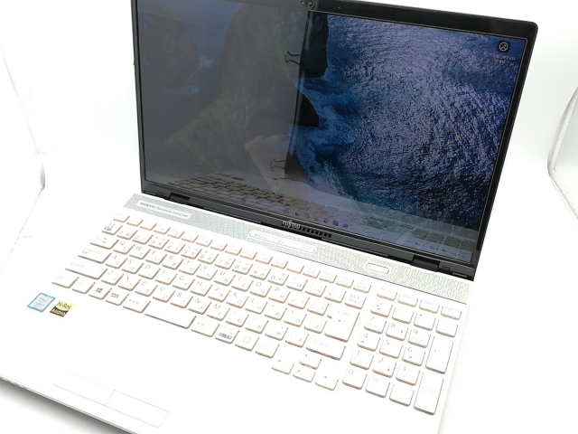 FUJITSU LIFEBOOK AH53/X プレミアムホワイト 中古】FUJITSU LIFEBOOK