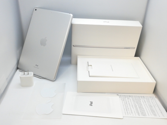 【中古】Apple 【Wi-Fi】 iPad（第9世代/2021） 64GB シルバー MK2L3J/A【京都】保証期間１ヶ月【ランクC】_8