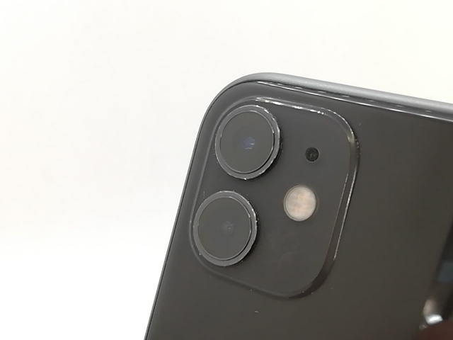 【中古】Apple SoftBank 【SIMロック解除済み】 iPhone 11 128GB ブラック MWM02J/A【熊本】保証期間１ヶ月【ランクB】_6
