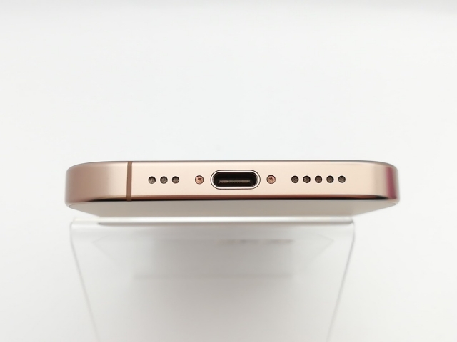 【中古】【赤ロム保証あり】Apple au 【SIMフリー】 iPhone 16 Pro 512GB デザートチタニウム MYN63J/A【熊本】保証期間１ヶ月【ランクB】_4
