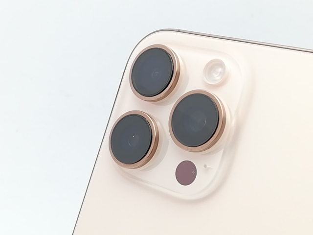 【中古】【赤ロム保証あり】Apple au 【SIMフリー】 iPhone 16 Pro 512GB デザートチタニウム MYN63J/A【熊本】保証期間１ヶ月【ランクB】_6