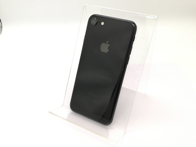 【中古】Apple SoftBank 【SIMロック解除済み】 iPhone 7 128GB ジェットブラック MNCP2J/A【秋葉4号】保証期間１ヶ月【ランクC】