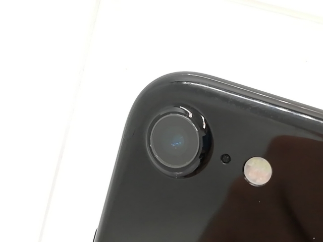 【中古】Apple SoftBank 【SIMロック解除済み】 iPhone 7 128GB ジェットブラック MNCP2J/A【秋葉4号】保証期間１ヶ月【ランクC】_6