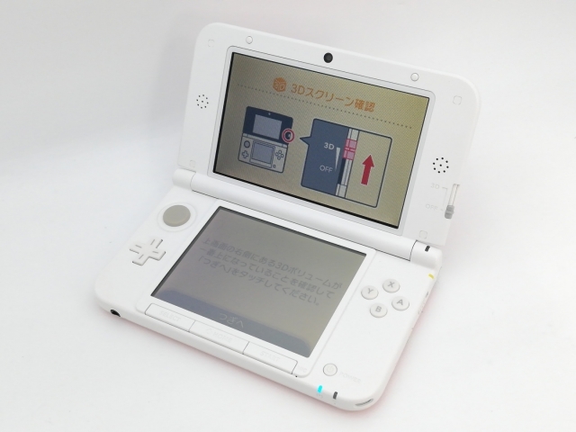 ニンテンドー 3DSLL ホワイト （ゲオ公式通販サイト/ゲオ