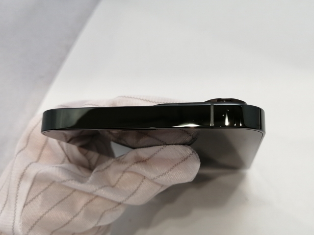 【中古】Apple 国内版 【SIMフリー】 iPhone 13 Pro Max 512GB アルパイングリーン MNCW3J/A【浜松駅前】保証期間１ヶ月【ランクC】