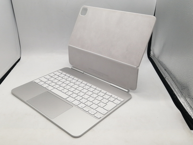 【中古】Apple Magic Keyboard 日本語（JIS）ホワイト iPad Pro 13インチ（M5/2025/M4/2024）用 MWR43J/A【町田】保証期間１週間