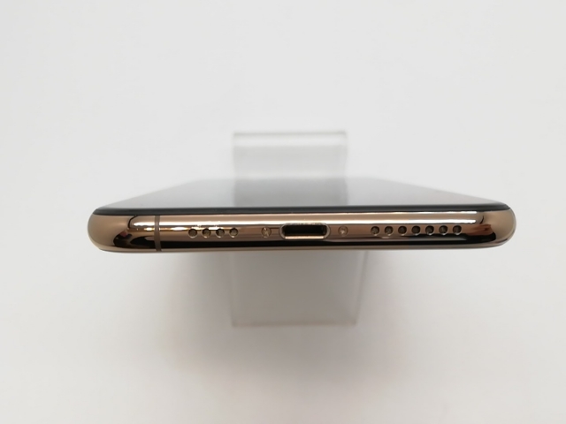 【中古】Apple 国内版 【SIMフリー】 iPhone XS Max 512GB ゴールド MT702J/A【アリオ倉敷】保証期間１ヶ月【ランクC】_3