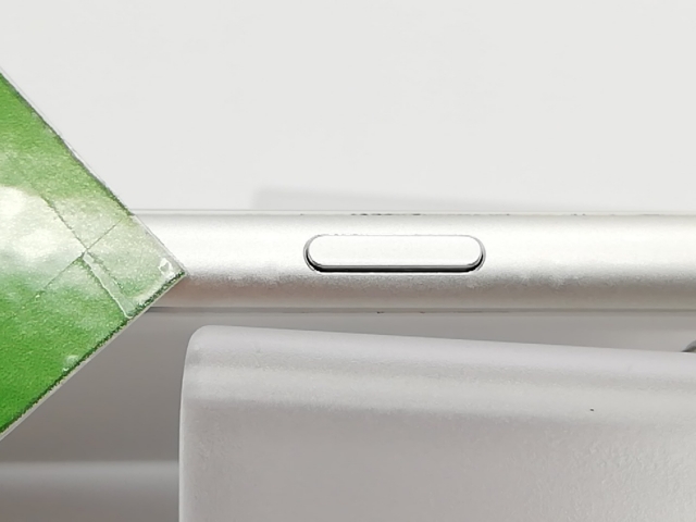 【中古】Apple SoftBank 【SIMロック解除済み】 iPhone 8 64GB シルバー MQ792J/A【府中ル・シーニュ】保証期間１ヶ月【ランクC】_8