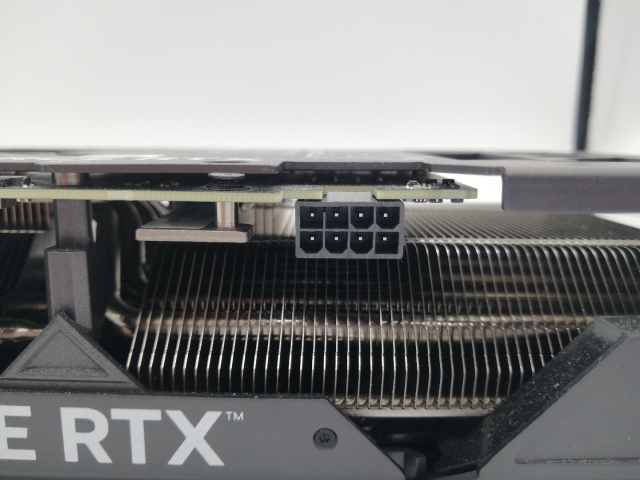 中古】ASUS TUF-RTX4070-O12G-GAMING RTX4070/12GB (GDDR6X