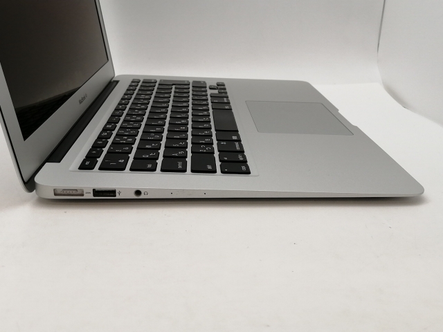 中古】Apple MacBook Air 13インチ Corei5:1.4GHz 128GB MD760J/B 