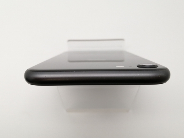 中古】Apple au 【SIMロック解除済み】 iPhone 8 64GB スペースグレイ