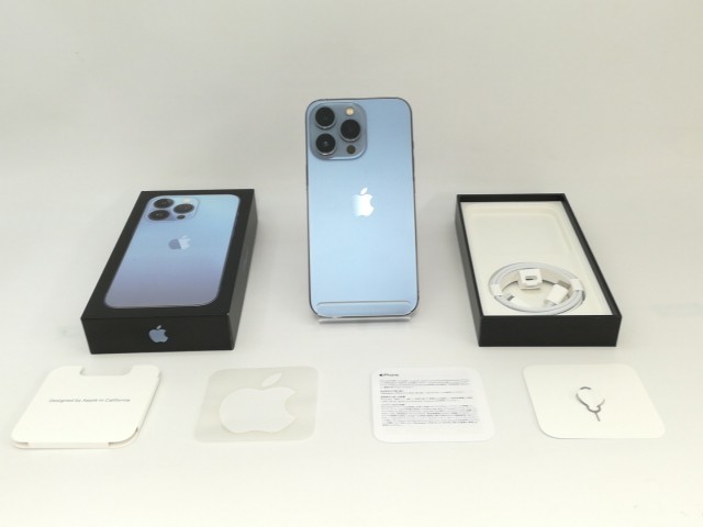 【中古】Apple au 【SIMフリー】 iPhone 13 Pro 256GB シエラブルー MLUU3J/A【三宮センター】保証期間１ヶ月【ランクB】